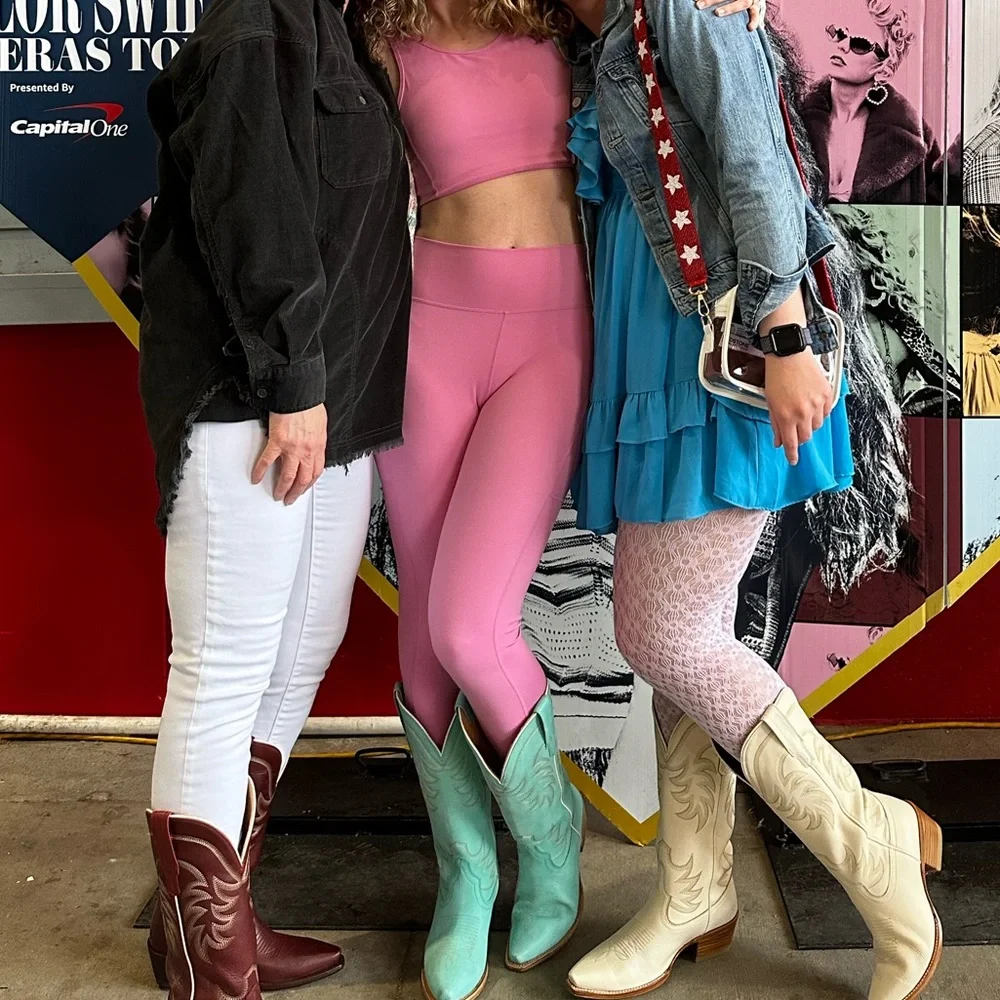 Pink Workout Set - Picture 7 of 7